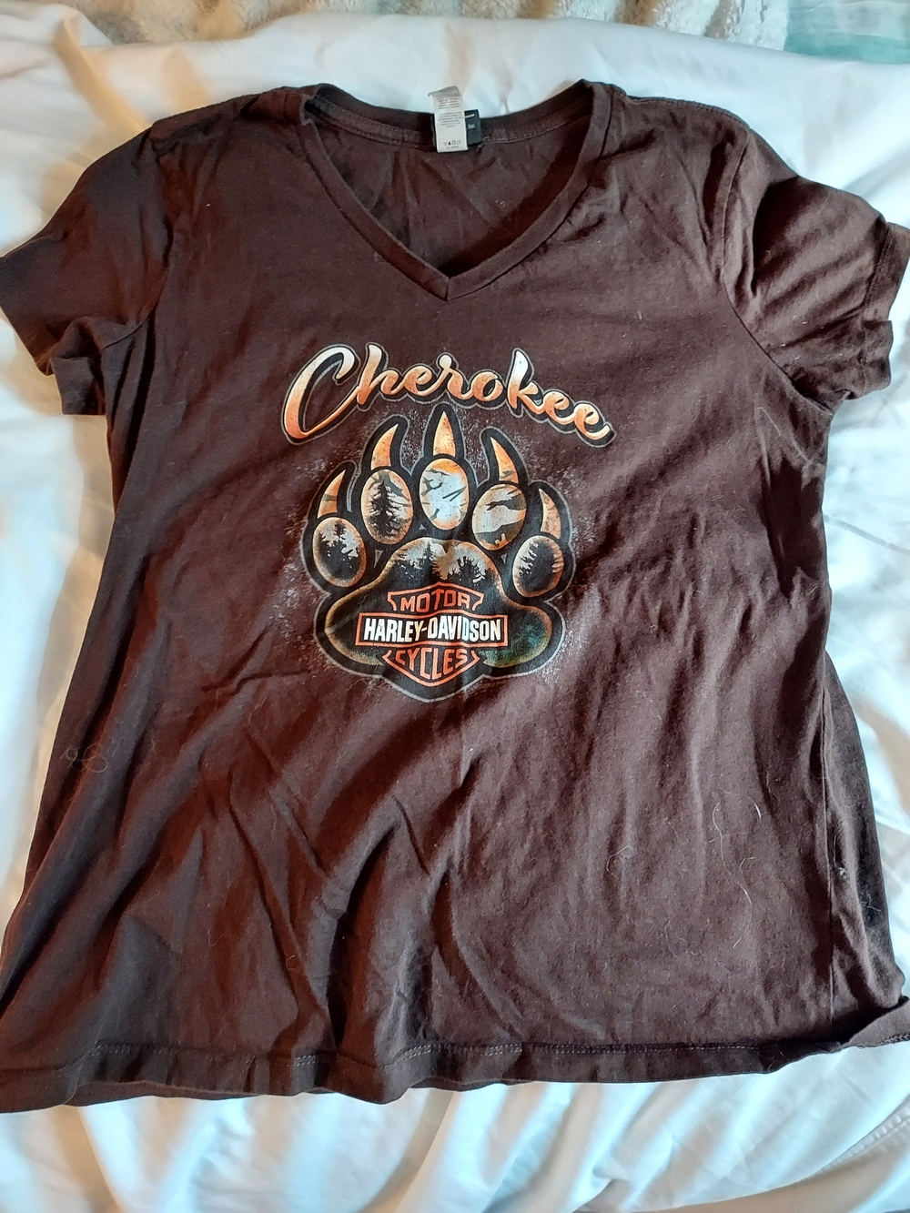 Harley-Davidson Brown Cherokee Womens V-Neck Tee with Paw Graphic